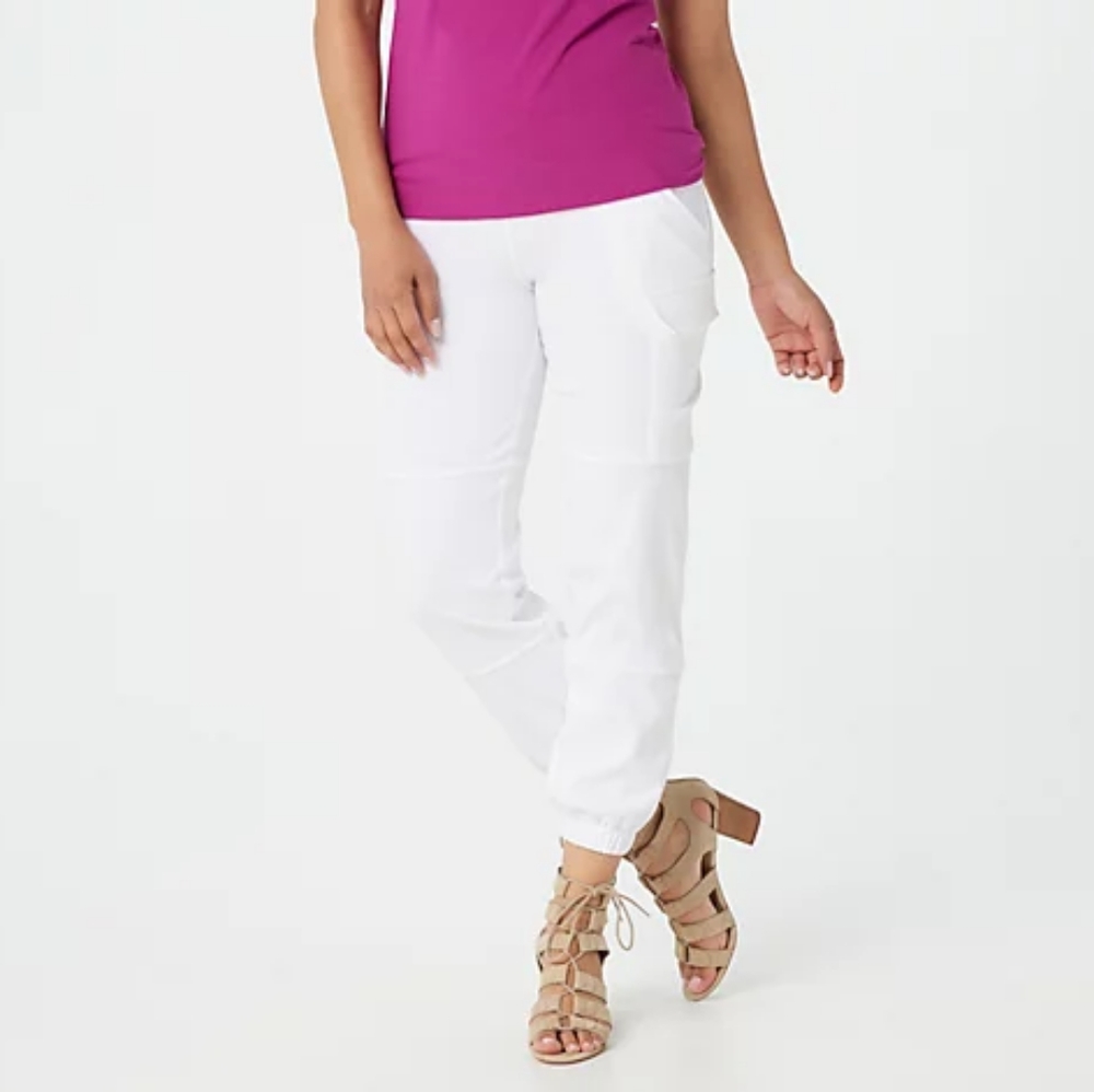 Women with Control jogger pants white